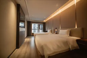 Days Inn Select Wyndham Hotel (Kunming Dianchi Convention and Exhibition Center) - Image 2
