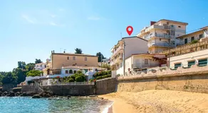 2 Bedroom Cozy Apartment In Staletti - Image 2