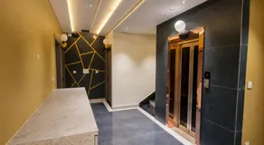 Manan Castle Hotel & Restaurant - Image 3