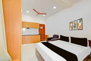 Hotel O Elegance Hotels & Co-live - Image 2