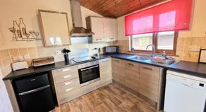 Cleish 7 With Private Hot Tub - Fife - Loch Leven - Lomond Hills - Pet Friendly - Image 3