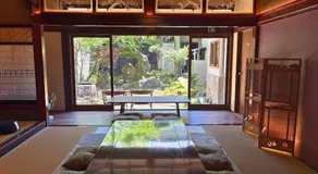 町家ゲストハウスねどことあさげ ナマケモノ Japanese Traditional house Beds and Breakfast Sloth - Image 3