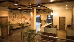 Cosmopolitan Hotel Indore - Image 2