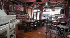 Music House Homestay - Image 3