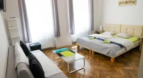 Dream Hostel & Apartments - Image 2