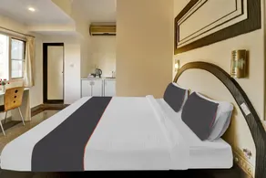 Super Collection O Sabharwal Residency Near Lalbagh Botanical Garden - Image 2