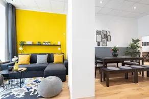 Big Central Apartment near Rotkreuzplatz with 3 BR for 12 PAX - Image 2