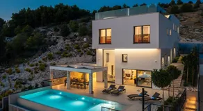 Voll ausgestattetes Ferienhaus mit Garten, Sauna und Terrasse - Image 4