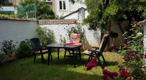 Modern duplex with garden - Image 4