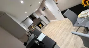Premier inn mattresses SKY SPORTS & Netflix- sleeps 6 - Image 5