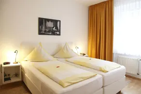 Stadt-gut-Hotel Rheinischer Hof - Image 2