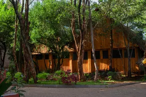 The Giraffe Cottages Restaurant and Bar - Image 5