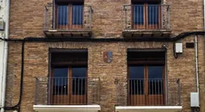 Plaza Apartamentos - Image 5
