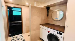 Welcoming room with private terrace, sauna and free parking - Image 4