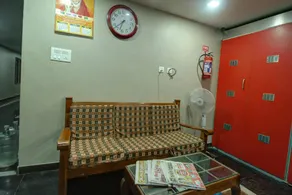 OYO 37251 Sri Lakshmi Residency - Image 3