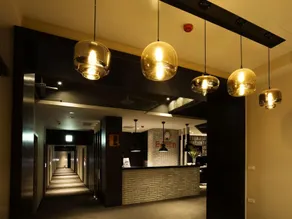 Queens Hotel II - Image 4