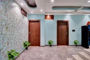 Hotel O Redwood Plaza - Image 5