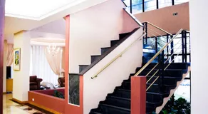 Rihad Palace Hotel - Image 4