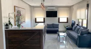 Sinodinos Deluxe Apartments - Image 4