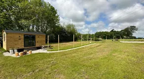 The Stag's Head - Shepherds Hut - Image 5
