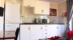 Tyger Classique Self-Catering Cape Town, Tyger Valley - Image 5