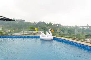 Calma Resort at Megamendung, Bogor - Image 4