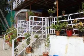 Lira Beach Place - Image 3