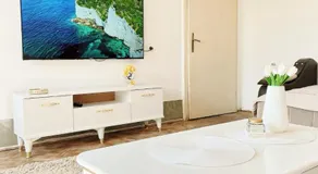 Gold Apartments - Image 2