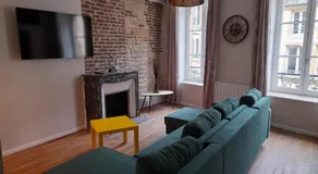 Appartement spacieux et atypique - Image 2