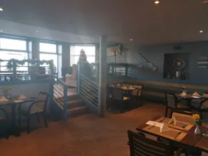 Marine Hotel - Image 5