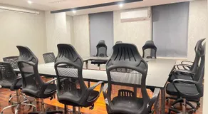Private Business Lounge F7 ISLAMABAD - Premium Meeting Space - Image 4