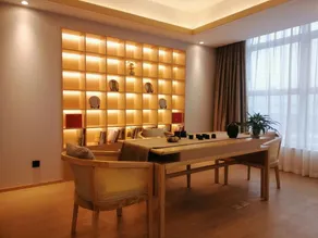 Platinum Celebrity Hotel - Image 4