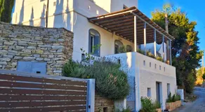Traditional house in the heart of Naxos - Image 4