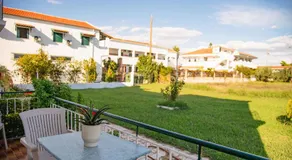 Kokkinia Gardens - Image 2