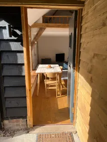 Beautiful Detached Barn in the Chiltern Hills - Image 5