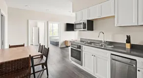 Bywater Suite Hotel  - Image 2