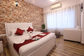 Exclusive private suite 2 bedroom with breakfast - Image 4