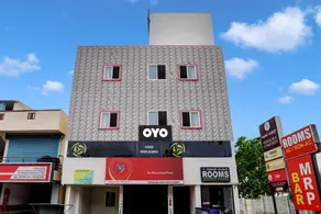SPOT ON Rishalika Rooms - Image 4