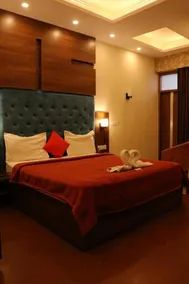 Hotel Pushap Palace - Image 2