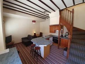 Tennyson Retreat - Image 3
