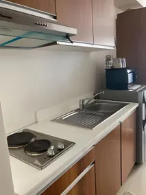 Staycation in Manila (2 min. walk to Robinson's) - Image 3