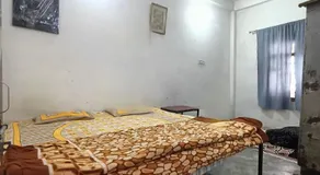 Radhe Krishna Guest Home - Image 4