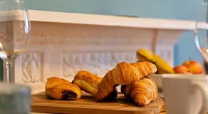 Sally’s Cottage - Uttoxeter: Close to Alton Towers - Image 3