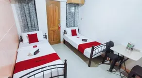 RedDoorz near SGM Condotel Villa Beach Iloilo - Image 2