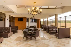 Grand Winston Hotel - Image 2