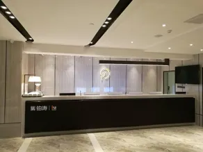 IU Hotel Urumqi Railway Railway Bureau Metro Station - Image 2