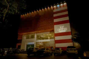 Beeza Clubhouse - Image 3