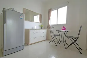 Sansuk Apartment - Image 5