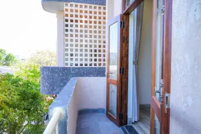 My Dream Hotel - Image 3