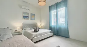 Le Cocon - Rénové, Clim, Terrasse, WIFI, Hypercentre, 5 personnes - Image 2